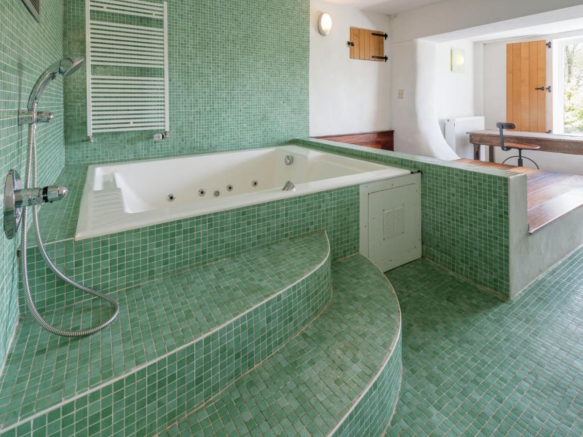 Beautiful Holiday Home In Redu With Whirlpool Экстерьер фото